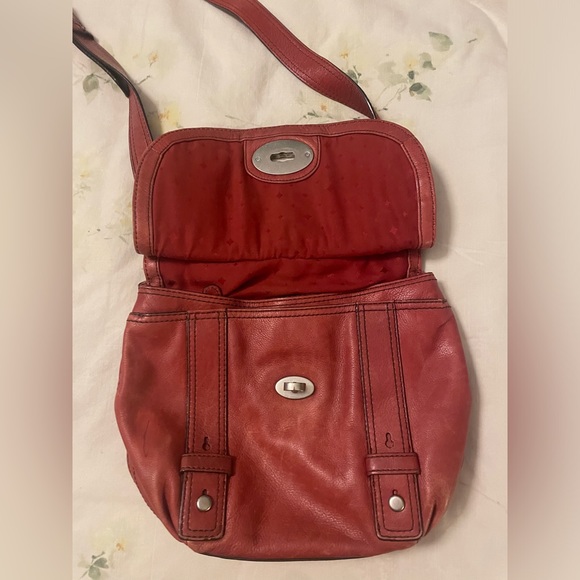 Red Fossil Cross Body Bag - Picture 6 of 11